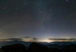 10月10日：金牛座南流星雨点亮夜空，天文爱好者的视觉盛宴