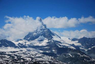 少女峰旅游攻略：探访瑞士阿尔卑斯山的最高峰