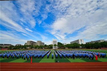 潮阳海门中学：培育英才的摇篮，学海无涯的航标