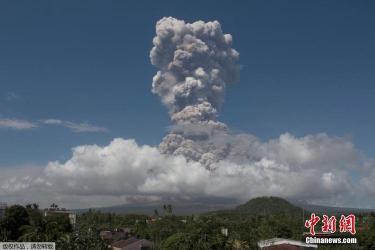 马荣火山：菲律宾的“完美圆锥”火山奇观