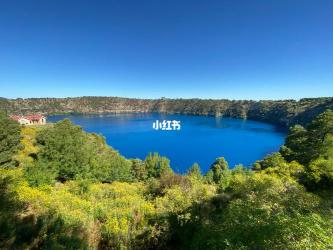 蓝湖：南澳洲芒特甘比尔的珍稀火山湖之旅