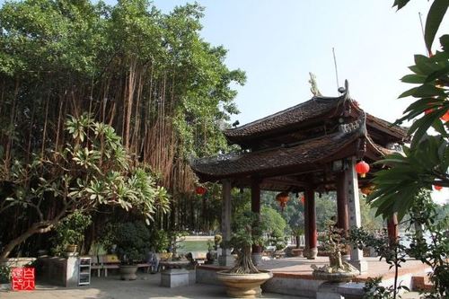 河内玉山祠：历史、文化与自然美景的交融之地