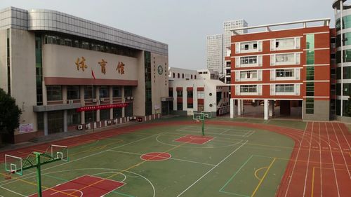 济宁市实验中学地址：山东省济宁市任城区红星东路12号