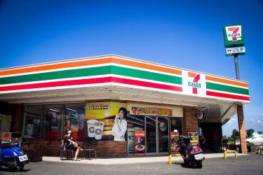 7-eleven：都市中的精致便利店