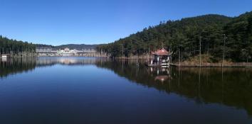 月亮湖风景区：景德镇的水上运动天堂和自然生态旅游胜地